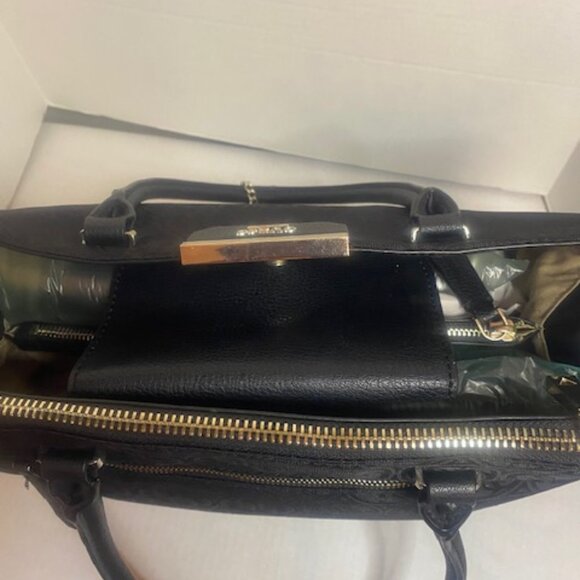 GUESS Ryann Black Large Satchel  Handbag - Picture 6 of 8